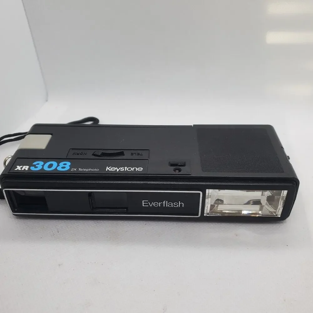 Keystone Everflash XR308 2X Telephoto 110 Film Camera Built In Flash UNTESTED